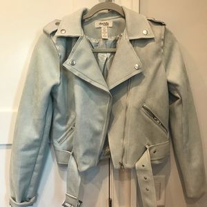 Adorable bomber jacket! Never worn!